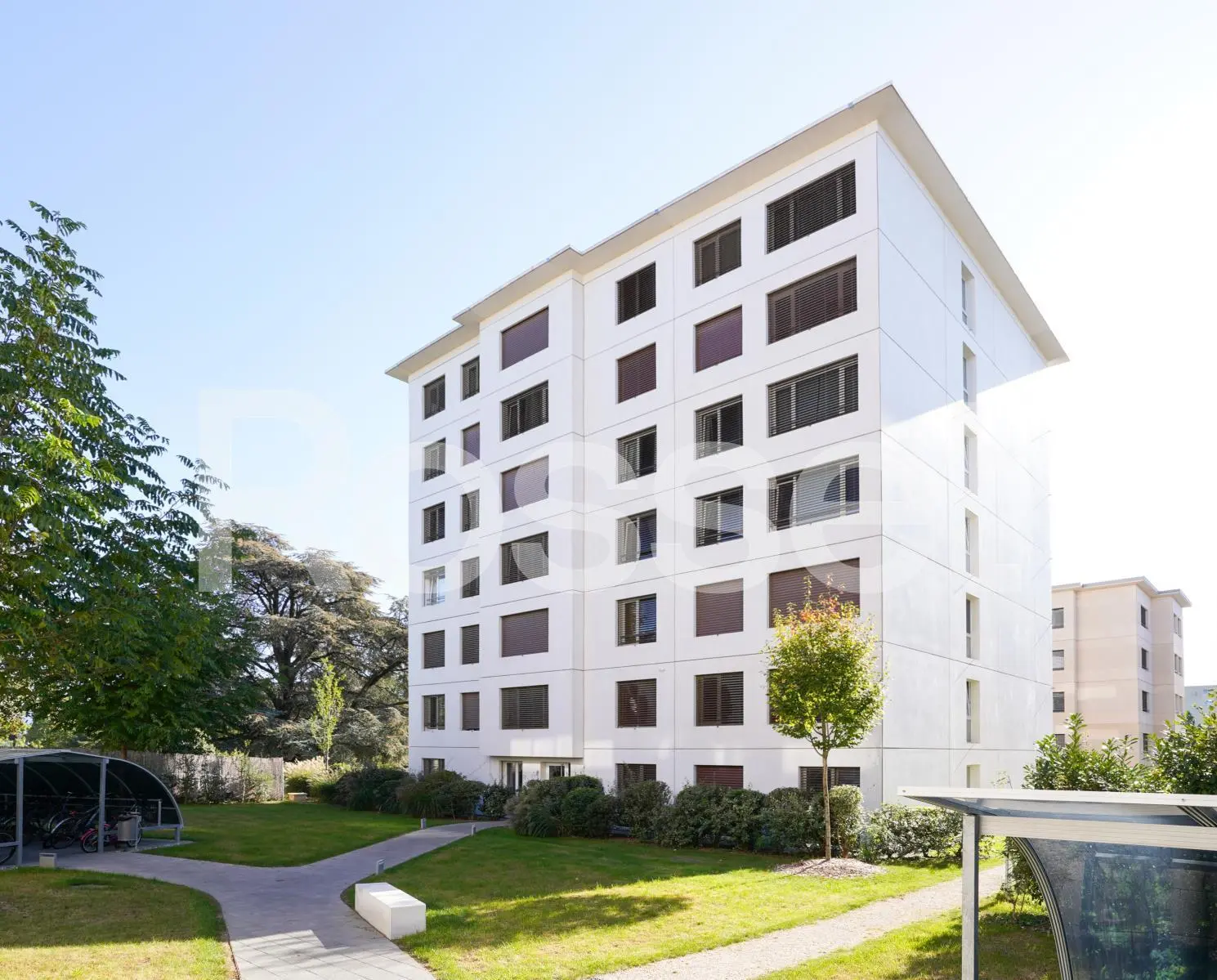 Emplacement de parking intérieur